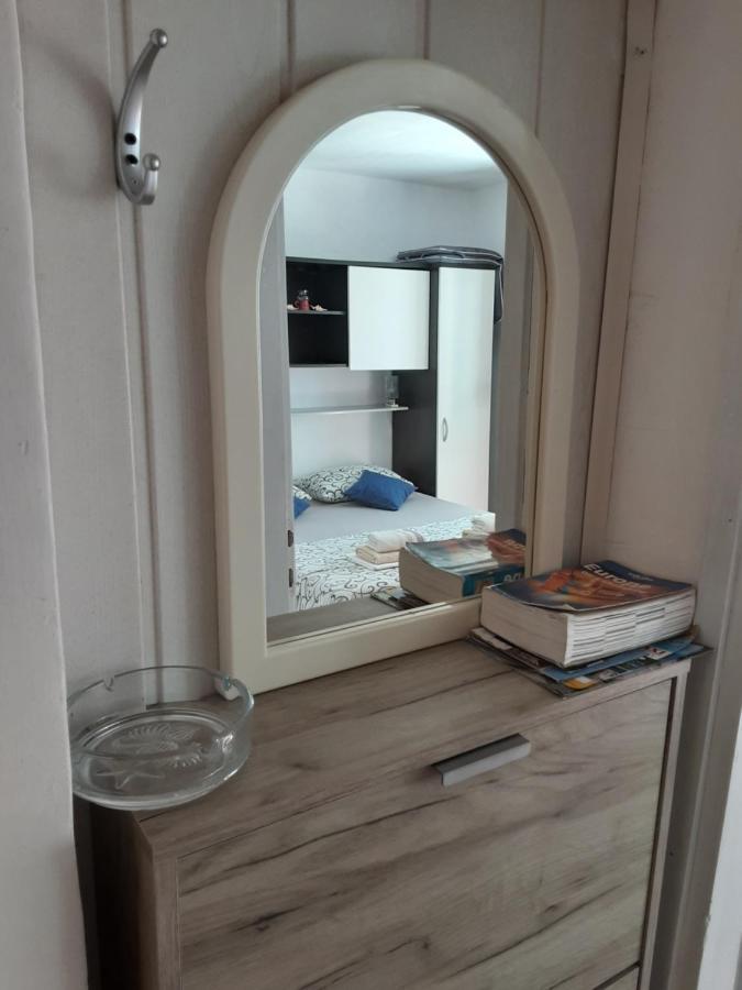 Apartment Vesna มิลนา ภายนอก รูปภาพ