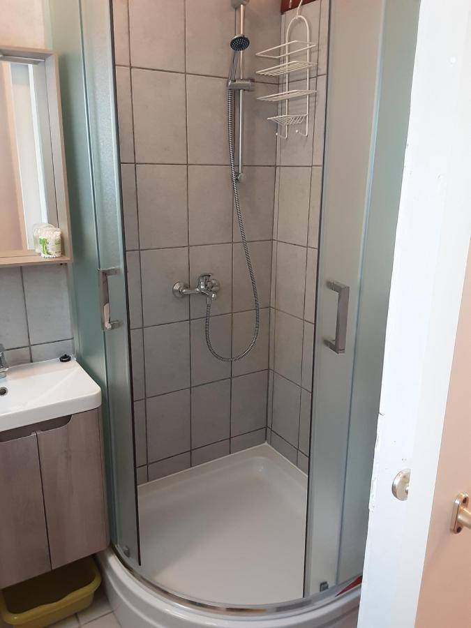Apartment Vesna มิลนา ภายนอก รูปภาพ