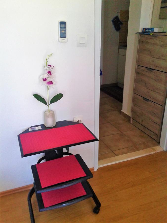 Apartment Vesna มิลนา ภายนอก รูปภาพ